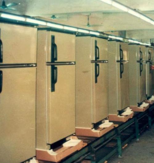 1984年,万宝又从日本的松下电器引进了电冰箱压缩机的整套技术,设备